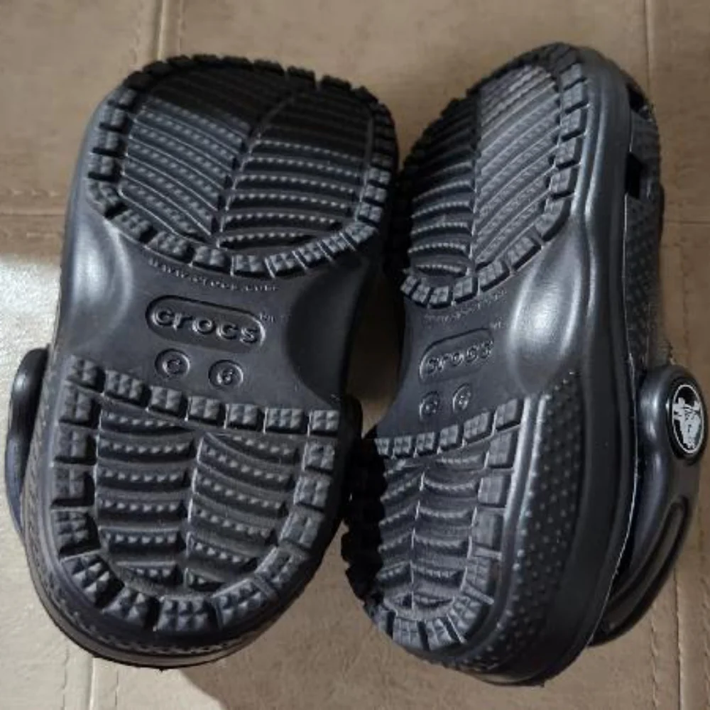 Crocs - Picture 2 of 3